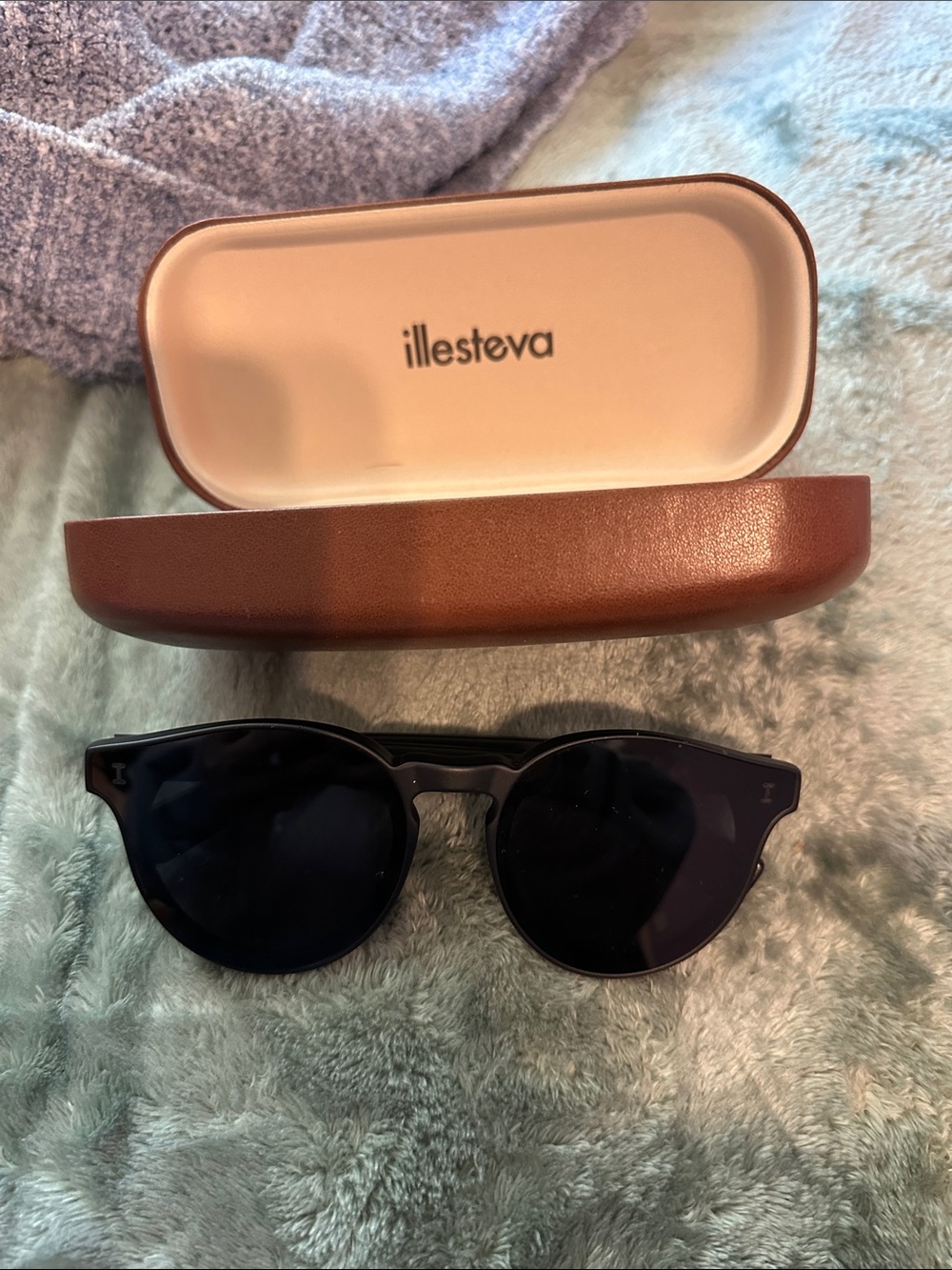 Illesteva Matte Black Sunglasses with Brown Case